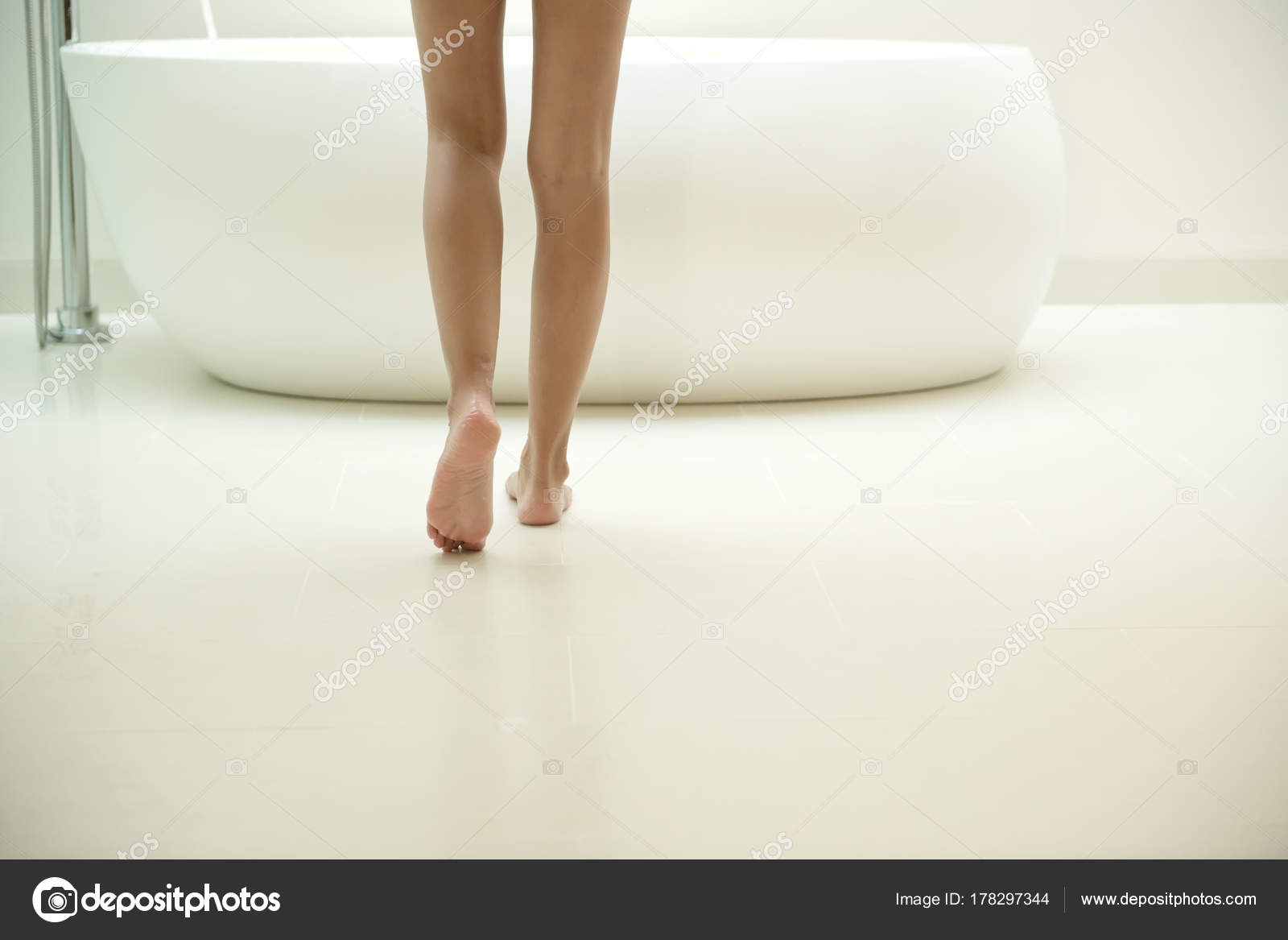 Beautiful Young Walking Her Bubble Bath Naked White Caucasian Woman Stock  Photo by ©sasilsolution 178297344