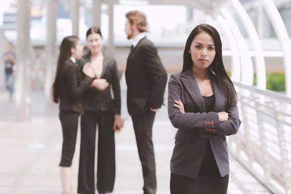 Confident Looking Mixed Race Business Woman Posing Arm Cross Beautiful — Stock Photo, Image