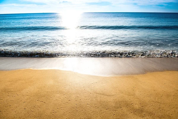 Atardecer Playa Playa Atardecer Con Olas Oceánicas Dramático Filtro Alto —  Fotos de Stock