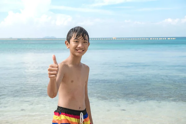 Young Chinese Boy Beach Portrait Young Boy Standing Ocean Thumb — Stock Photo, Image