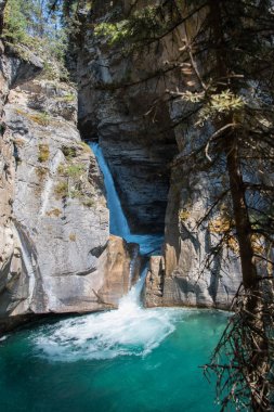Johnston kanyon içinde Banff National Park - Kanada