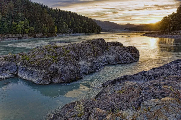 Fmountain peyzaj görkemli görünümü