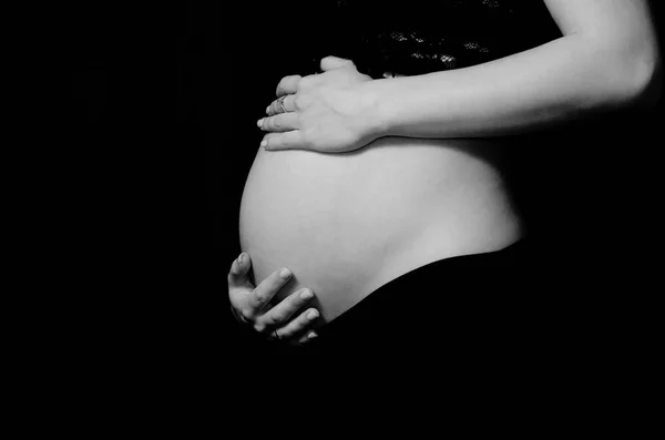 Gravid kvinna i förväntar sig — Stockfoto