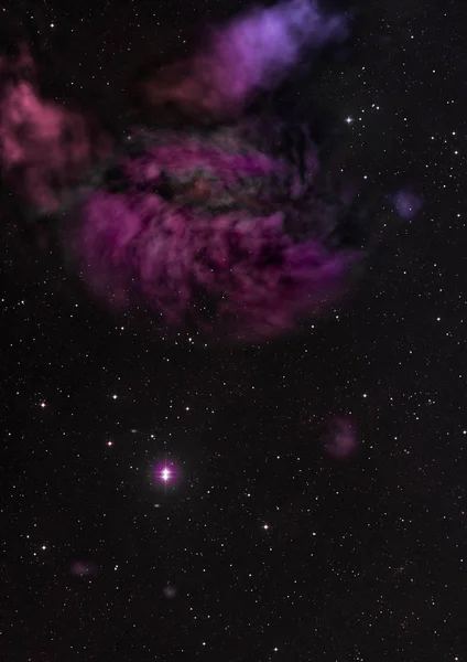 Πεδίο αστεριών στο διάστημα και νεφελώματα — Φωτογραφία Αρχείου