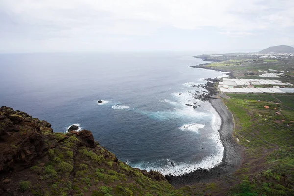 Hiking on Tenerife - Known for its unique nature and contrasting — Stock Photo, Image