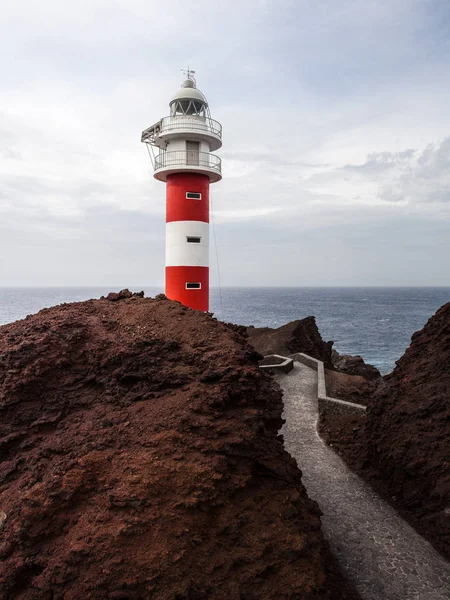 Tenerife üzerinde - hiking eşsiz doğası için bilinen ve zıt