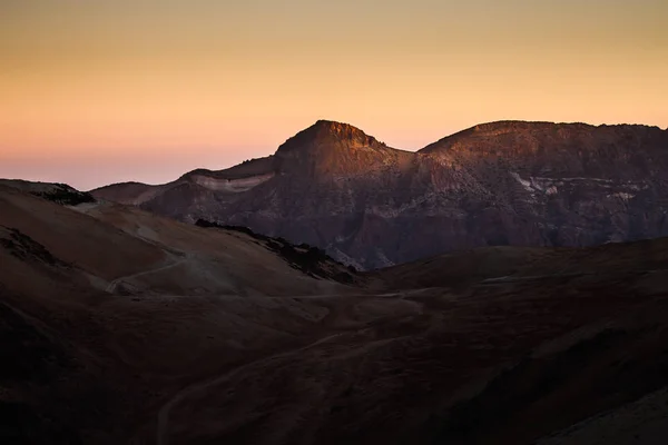 Wandern auf Teneriffa - bekannt für seine einzigartige Natur und Kontraste — Stockfoto