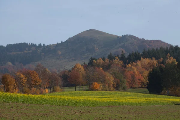 Autunno in montagne e foreste tedesche - Durante una gita a piedi in — Foto Stock