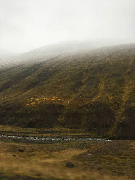 Hiking to the glacier. Tough, cold and wet weather. — Stock Photo, Image