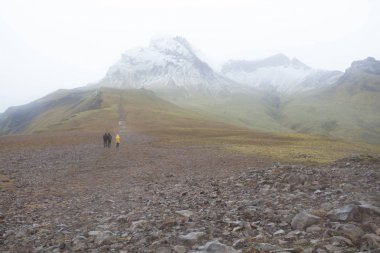 Buzula hiking. Sert, soğuk ve nemli hava. 