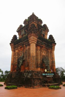 Vietnam, Tuy Hoa 'daki Nhan Dağı' ndaki Cham Kulesi.