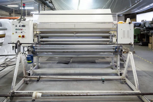 Covid-19 felcinden sonra terk edilmiş fabrika hattı