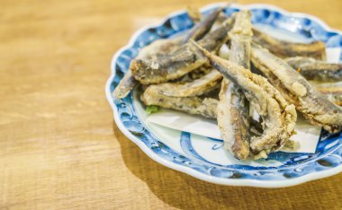 Tablo taze sardalye yangın