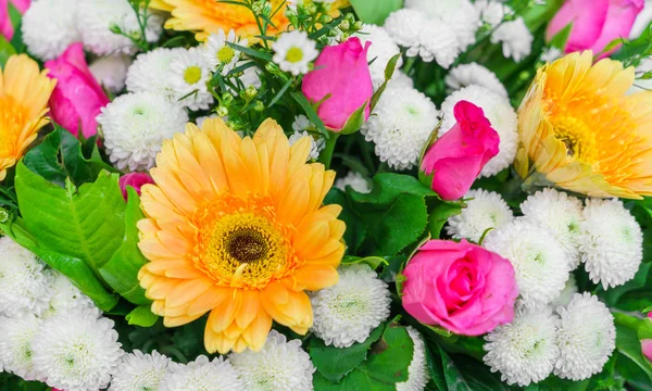 美丽的花送给情人节和婚礼现场 — 图库照片