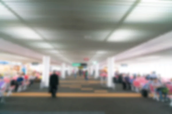 Pasajero borroso abstracto en el aeropuerto —  Fotos de Stock