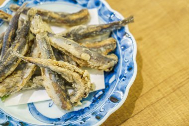 Taze sardalya ateşi. Yiyecek ve içecek geçmişi.