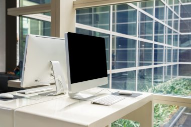 Bilgisayarda ofis, çalışma alanı tablosu .