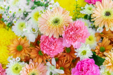 Sevgililer ve düğün sahne güzel çiçekler