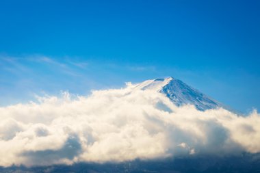 Dağ Fuji ile mavi gök, Japonya