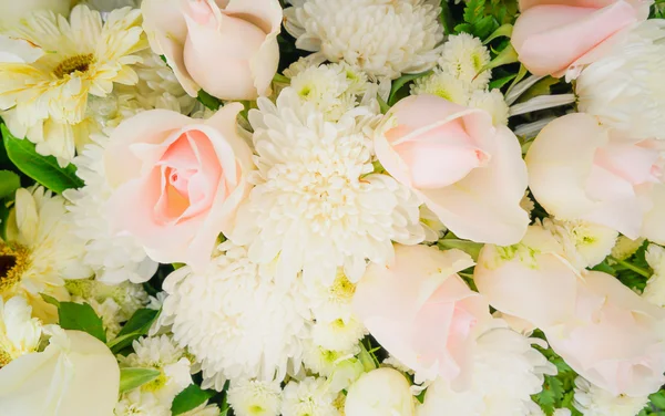 Όμορφα Λουλούδια Για Τον Άγιο Βαλεντίνο Και Σκηνή Του Γάμου — Φωτογραφία Αρχείου