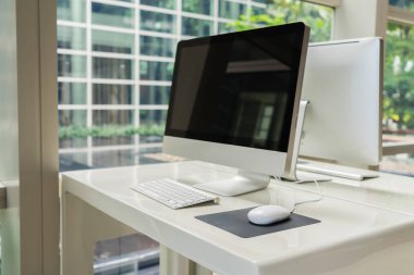 Bilgisayarda ofis, çalışma alanı tablosu .