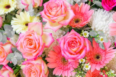 Sevgililer ve düğün sahne güzel çiçekler