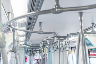 Döngü gökyüzü tren içinde ele .