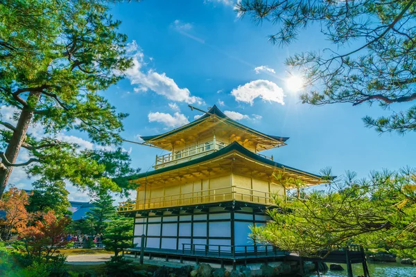 "金阁"在日本京都的金阁寺 — 图库照片