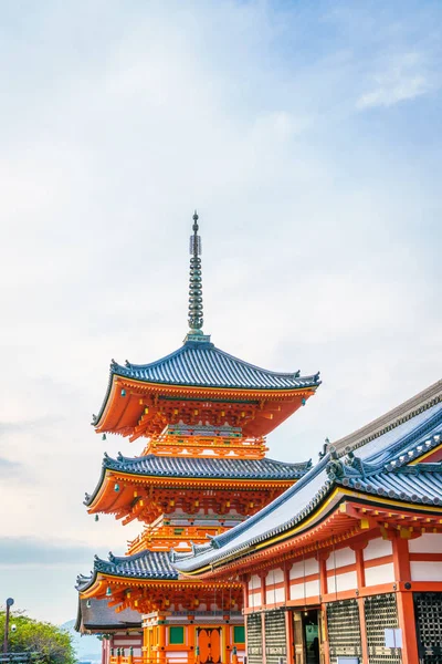 美丽的建筑，在清水寺京都，日本 — 图库照片#