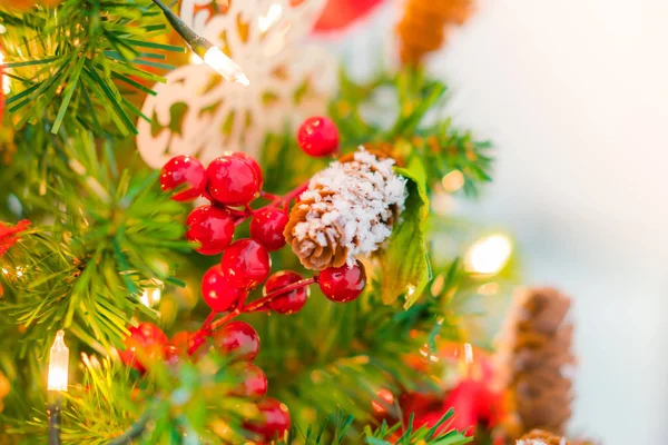 Soft focus of Christmas tree and decorations . — Stock Photo, Image