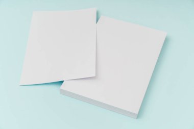 Boş afiş poster, broşür mockup, A4, bize-mektubunda, mavi backg