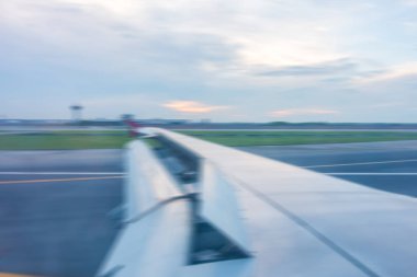 Kırma pistte iniş sırasında ise kanat .