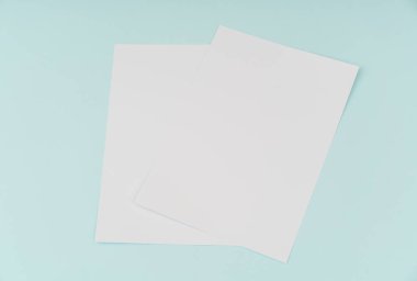 Boş afiş poster, broşür mockup, A4, bize-mektubunda, mavi backg