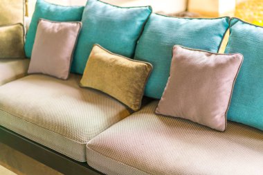Closeup yastık ile modern mobilya .