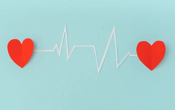 Paper cut of cardiogram of heart rhythm for Valentines Day . — Stock Photo, Image