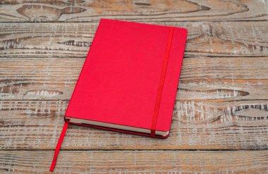 Katalog, dergi boş, sahte ahşap arka plan üzerinde kitap .