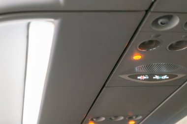 (Filtre uygulanmış görüntü işlenen v uçakta yer yukarıda işaret paneli