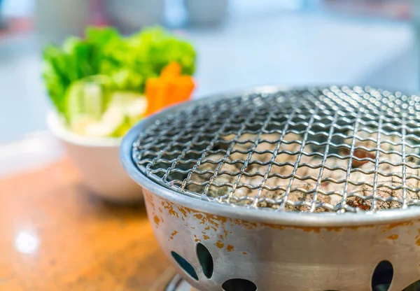 Empty hot barbecue grill . — Stock Photo, Image