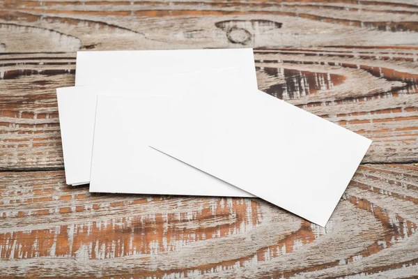 Kartvizit ahşap tablo .