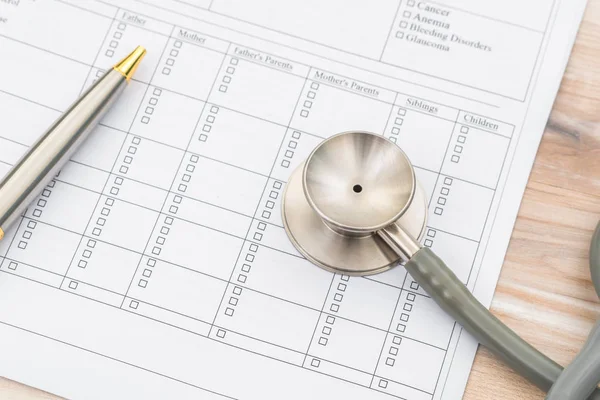 Stethoscope on Patient information — Stock Photo, Image