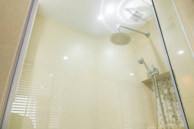 modern ev banyo iç .