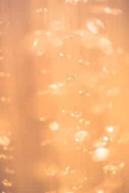 Elmas düğün arka plan için ışık ışınları ile. (Filtre uygulanmış IMAG