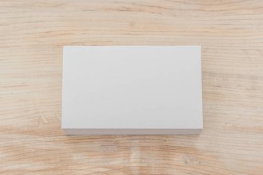 Kartvizit ahşap tablo.