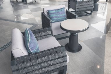 Yastıklı modern mobilyaların kapatılması (filtrelenmiş görüntü işlenmiş vintage etkisi. )