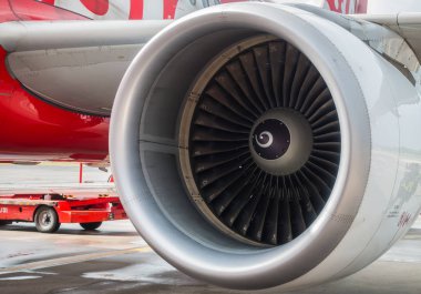 Uçak türbin motoru