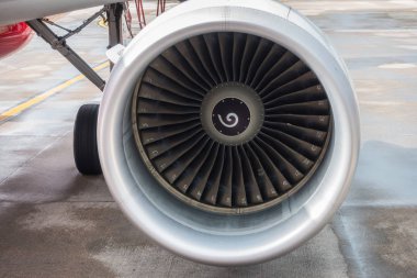 Uçak türbin motoru