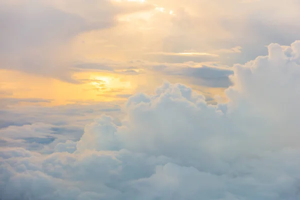 Nascer Sol Acima Das Nuvens Janela Avião — Fotografia de Stock