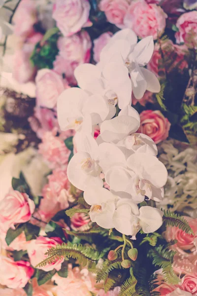 Mooie Bloemen Voor Valentijnsdag Bruiloft Scene Gefilterd Beeld Verwerkt Vintage — Stockfoto