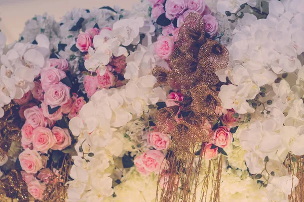 Gyönyörű Virágok Valentin Napi Esküvői Jelenet Szűrt Kép Feldolgozott Vintage — Stock Fotó