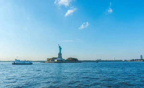 ニューヨーク市 米国自由の女神像 — ストック写真